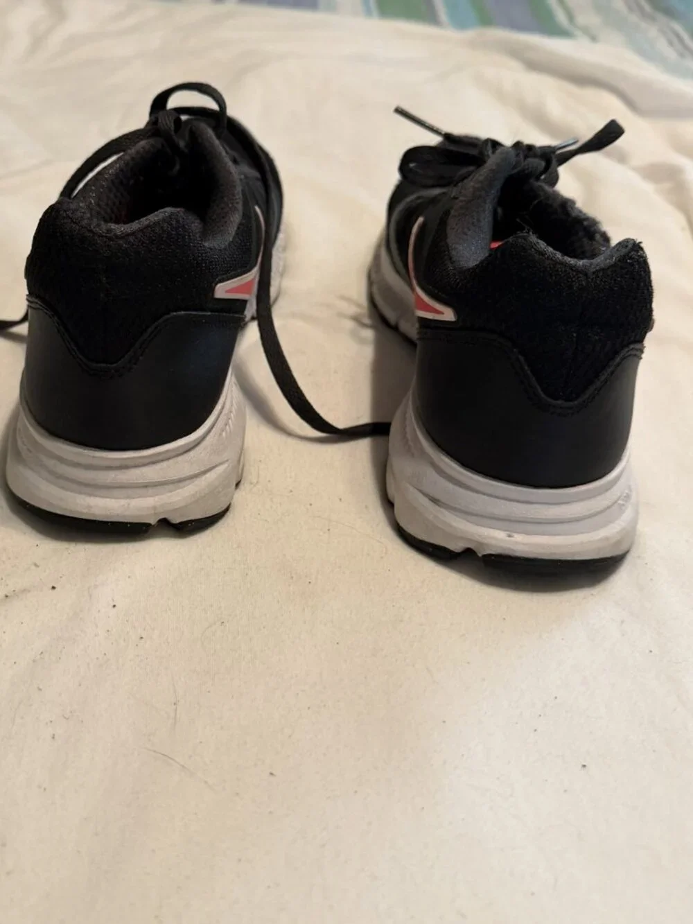 Nike Downshifter 6 Black Coral Running Shoes Women's 7 As Is